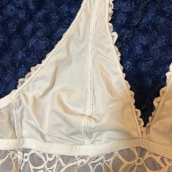 Victoria’s Secret PINK halter bra Small - Picture 5 of 8